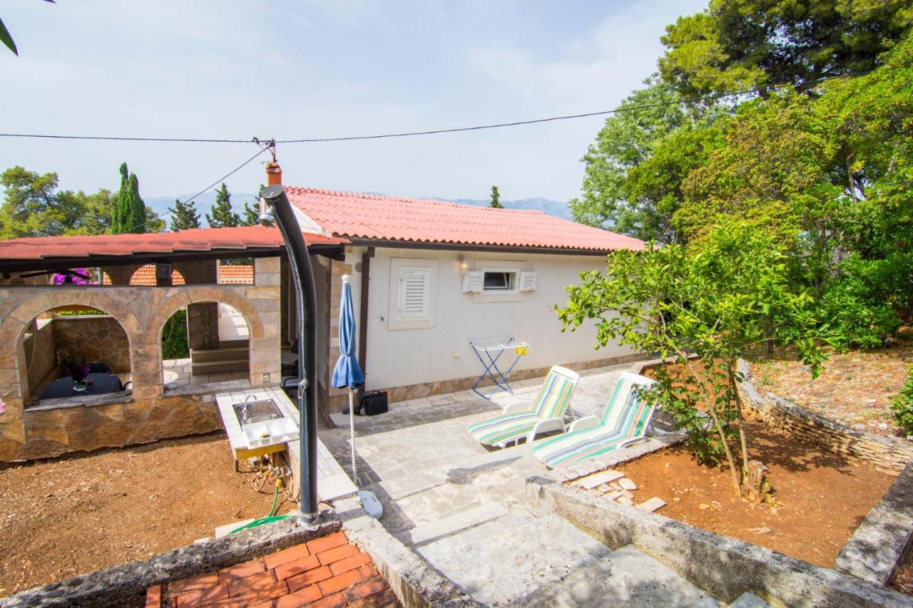 Beach House Splitska Ngoại thất bức ảnh